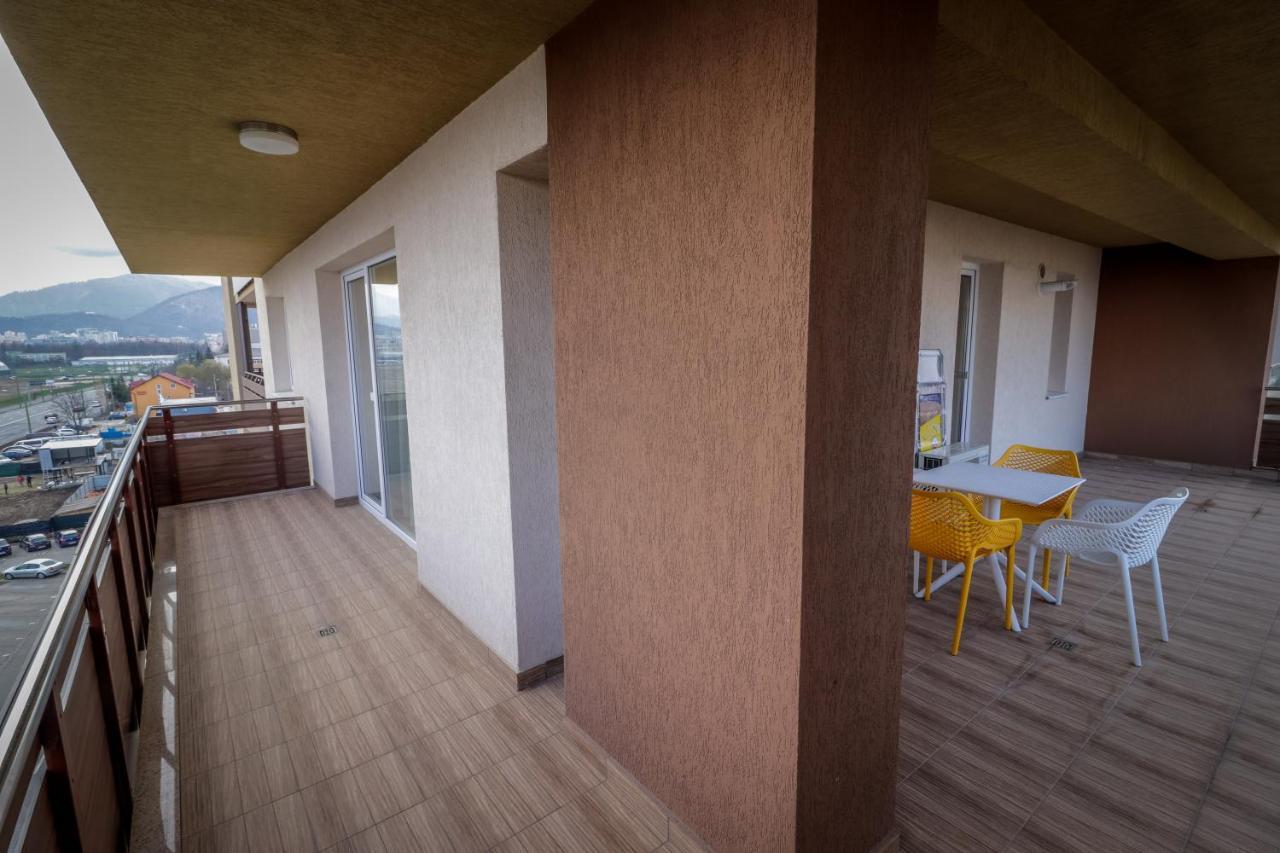 Lux Green Apartament 2 Apartman Brassó Kültér fotó