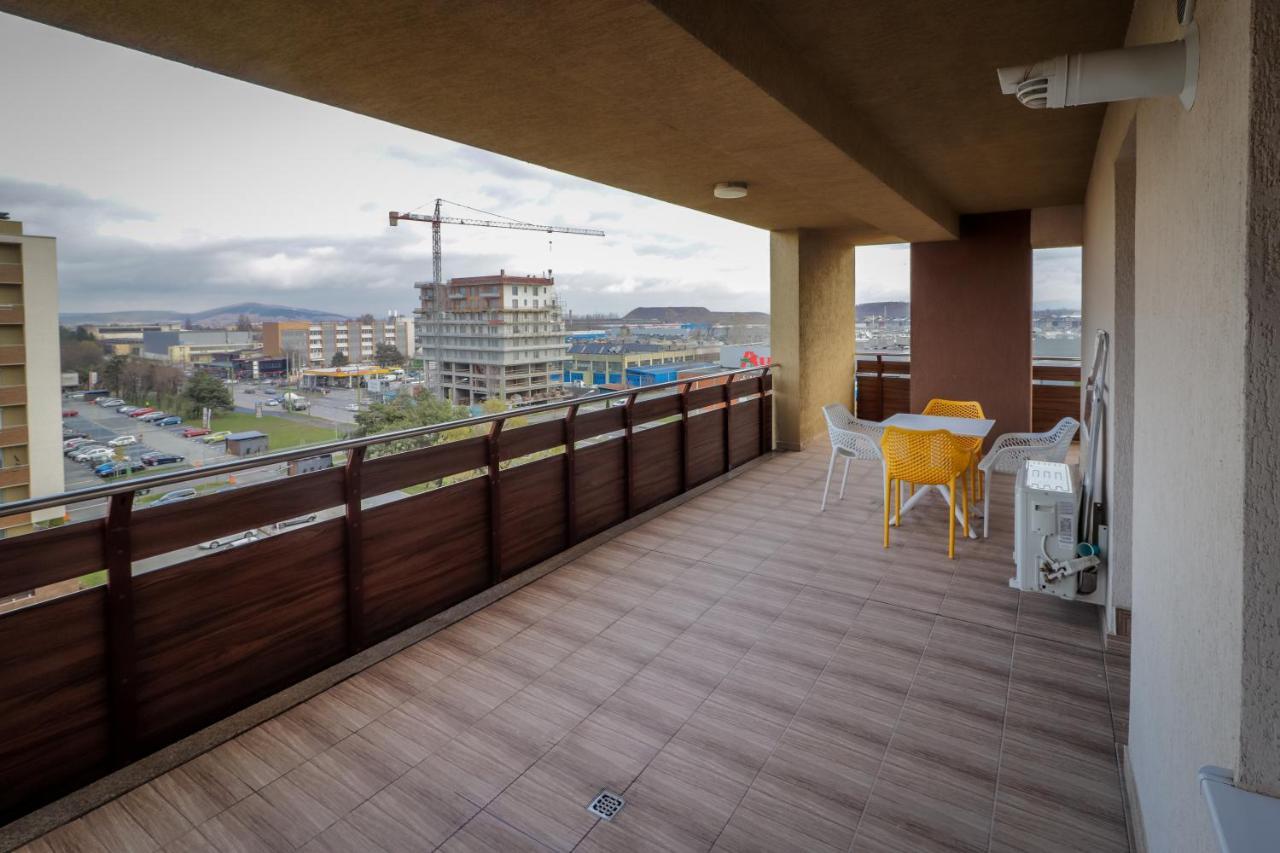 Lux Green Apartament 2 Apartman Brassó Kültér fotó